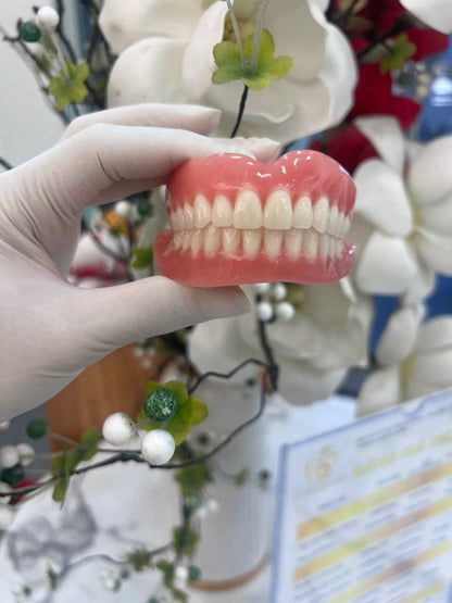 Complete removable denture